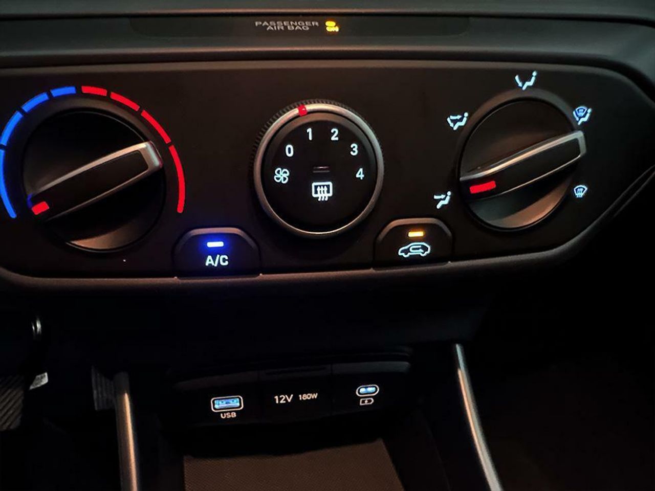 Foto Hyundai Bayon 12