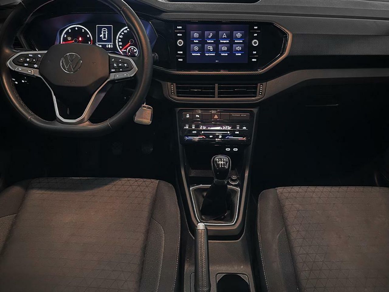 Foto Volkswagen T-Cross 8