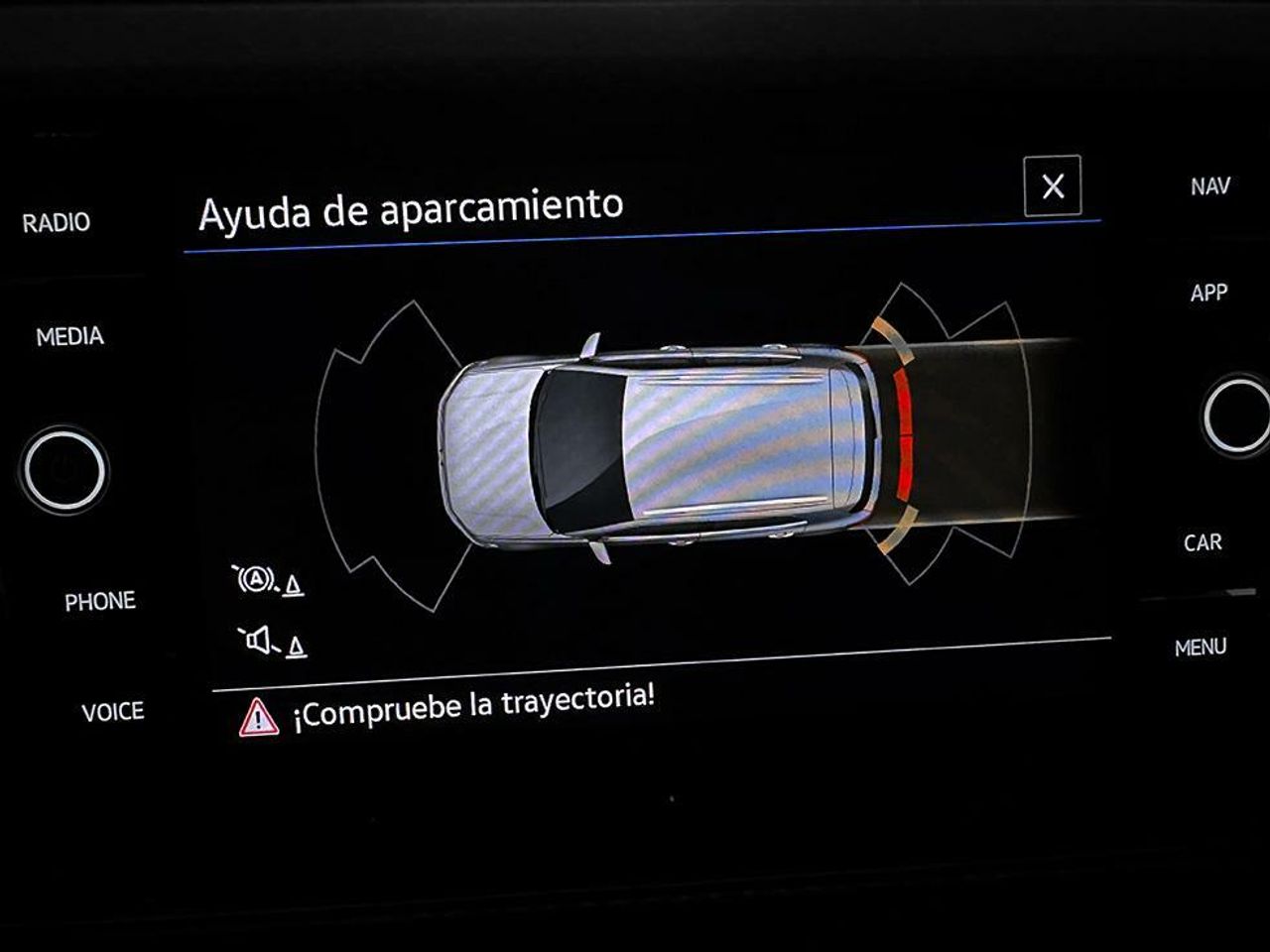 Foto Volkswagen T-Cross 11