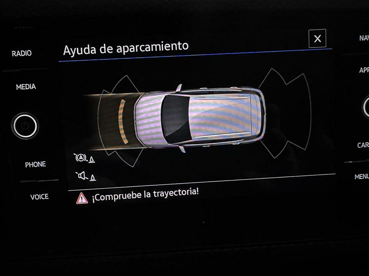 Foto Volkswagen T-Cross 12