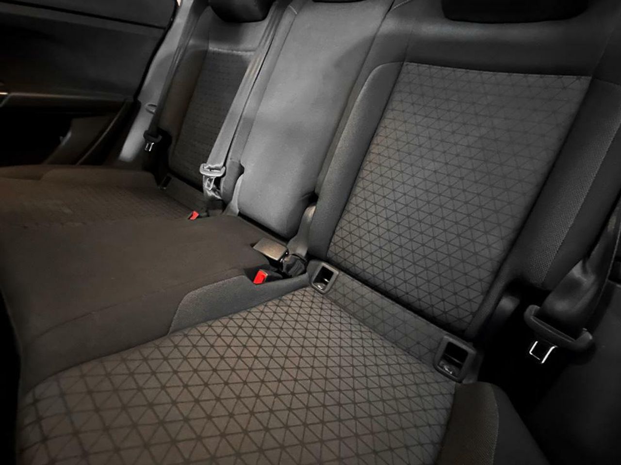 Foto Volkswagen T-Cross 19