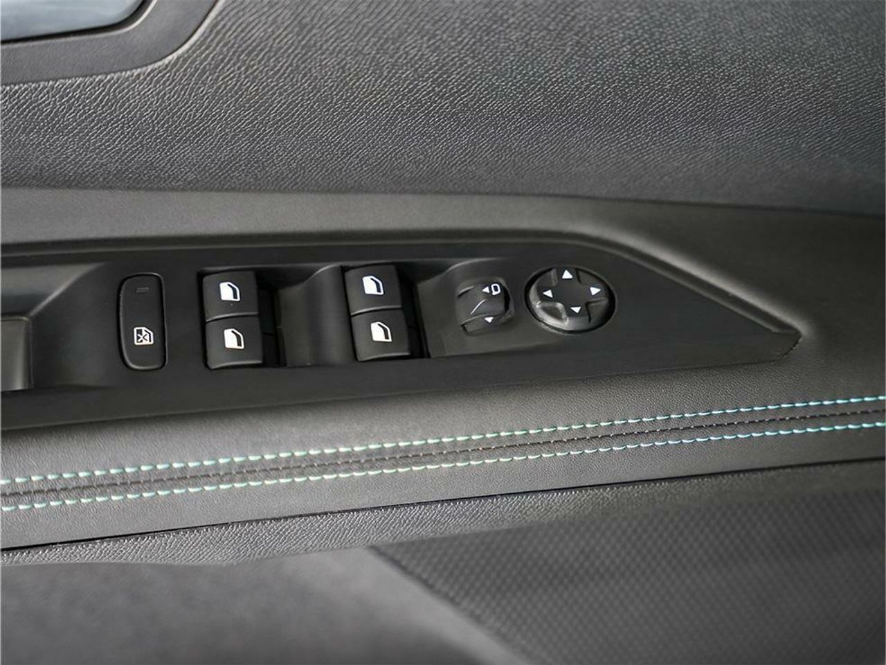 Foto Peugeot 5008 14