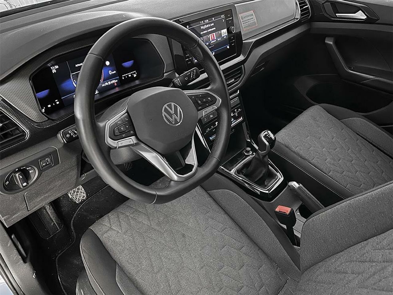 Foto Volkswagen T-Cross 21
