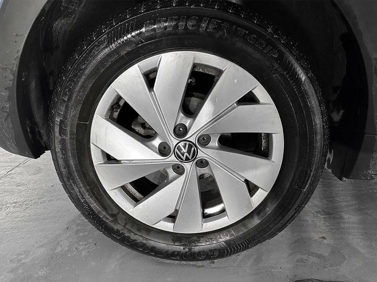 Foto Volkswagen T-Cross 24