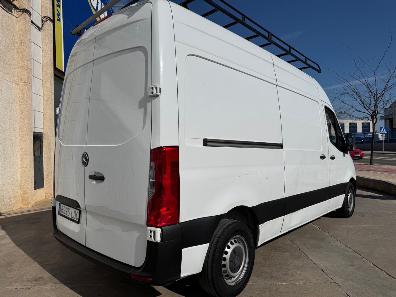 Foto Mercedes-Benz Sprinter 12