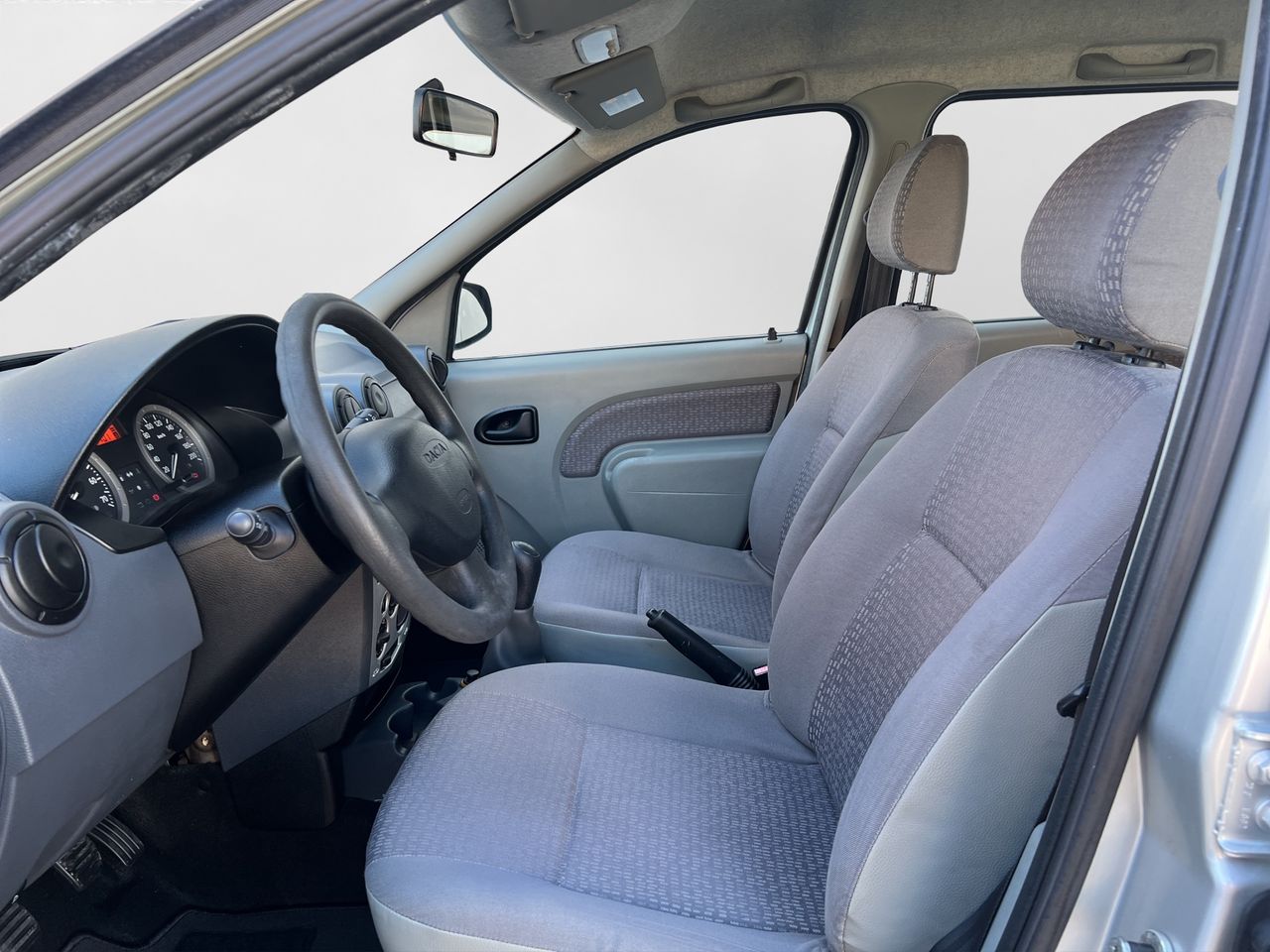 Foto Dacia Logan 11