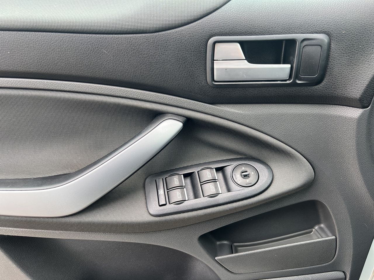 Foto Ford Kuga 13