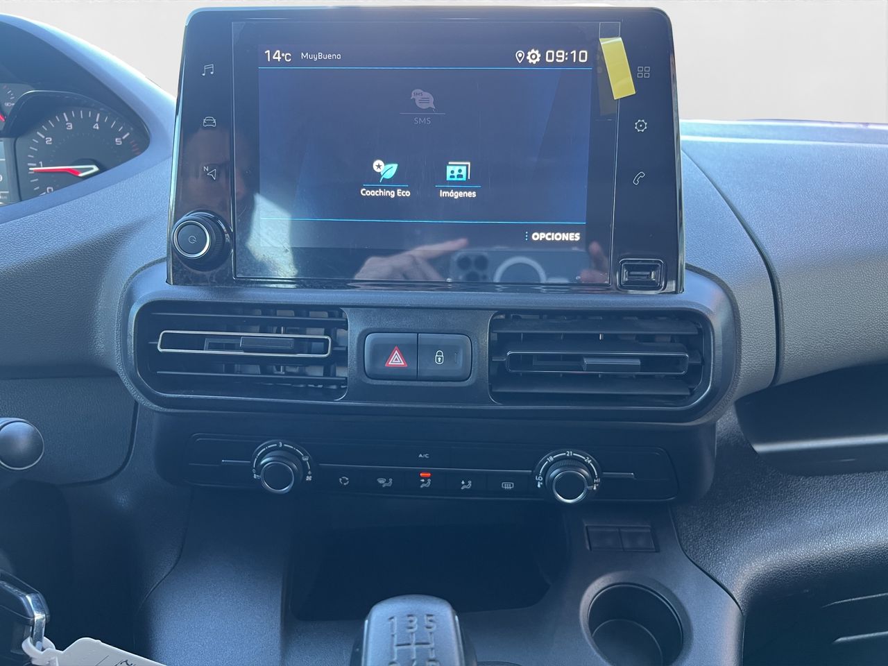 Foto Peugeot Rifter 17