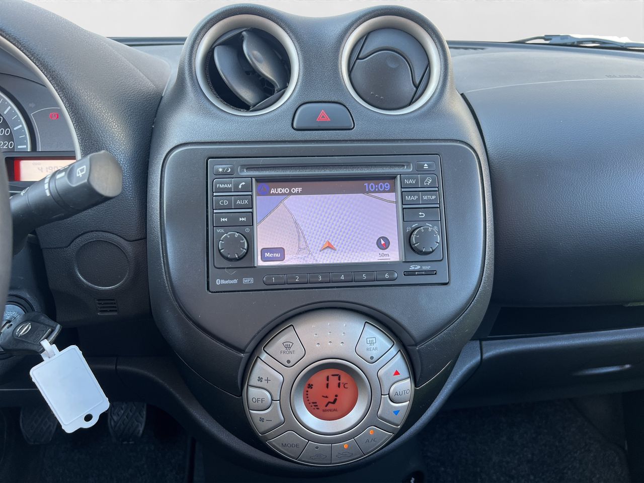 Foto Nissan Micra 14