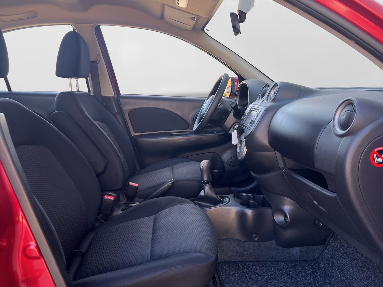 Foto Nissan Micra 19