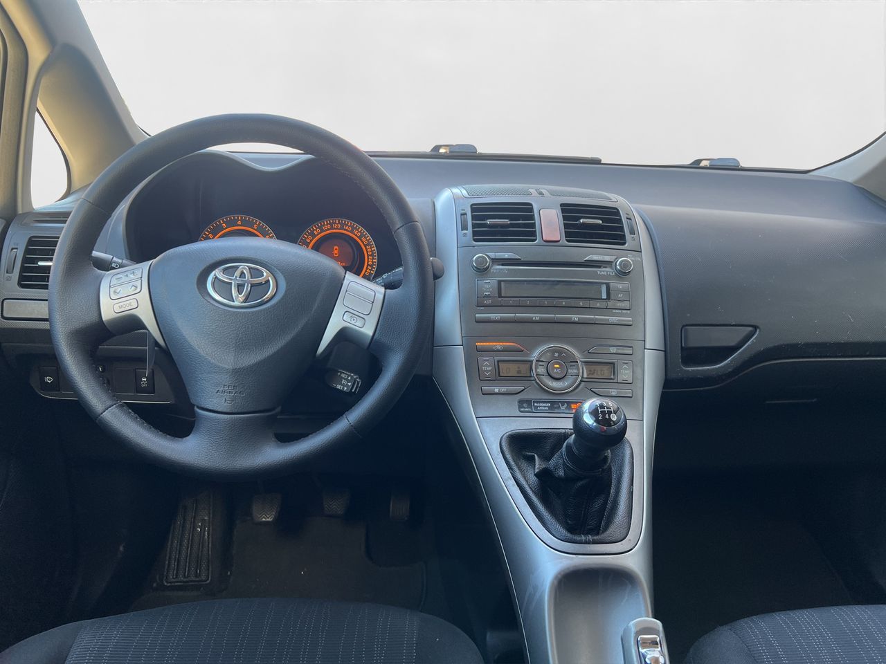Foto Toyota Auris 16