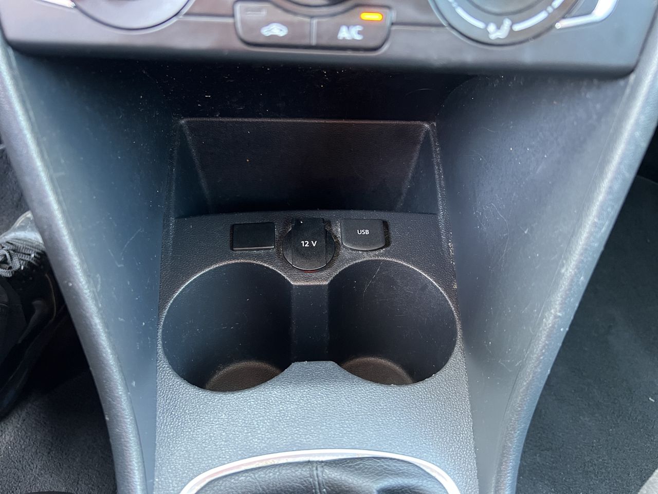 Foto Volkswagen Polo 14