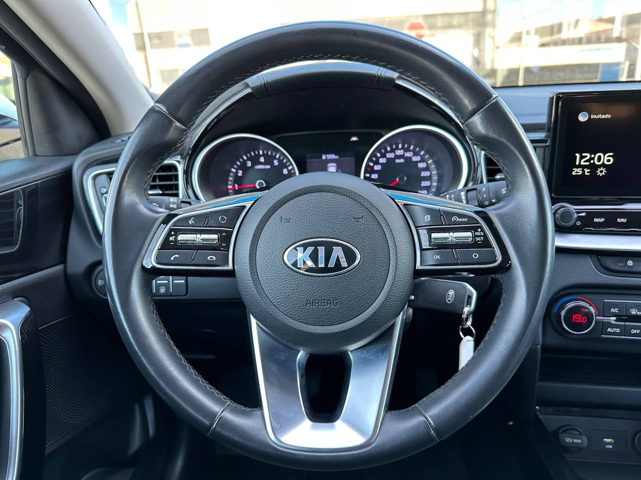 Foto Kia Ceed 6