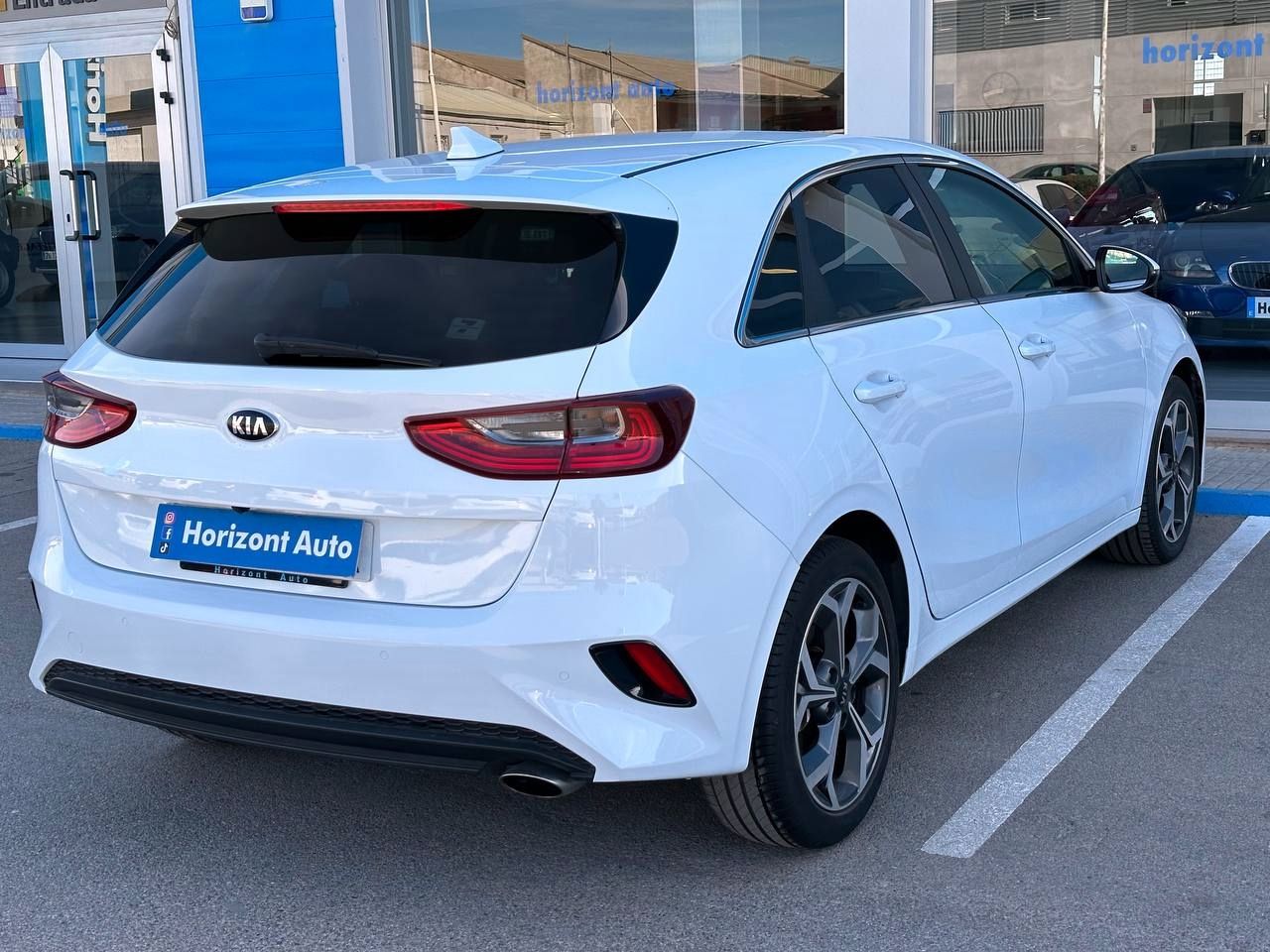 Foto Kia Ceed 12