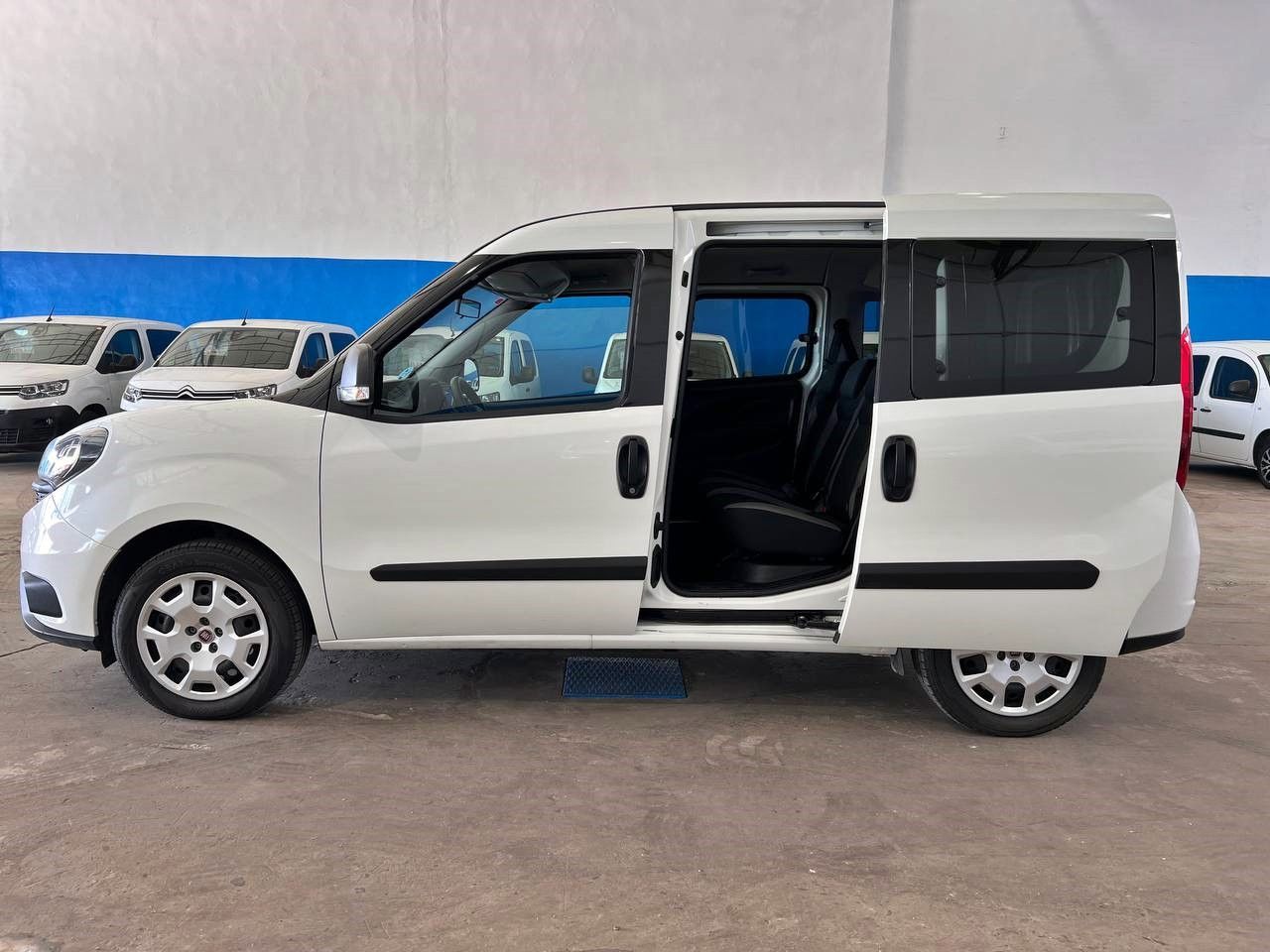 Foto Fiat Doblo 11