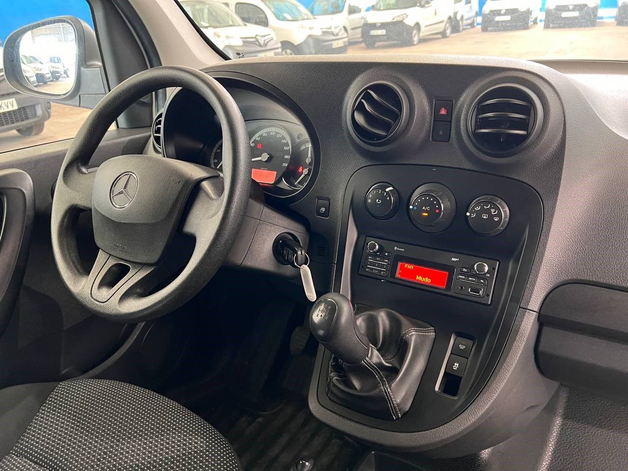 Foto Mercedes-Benz Citan 4