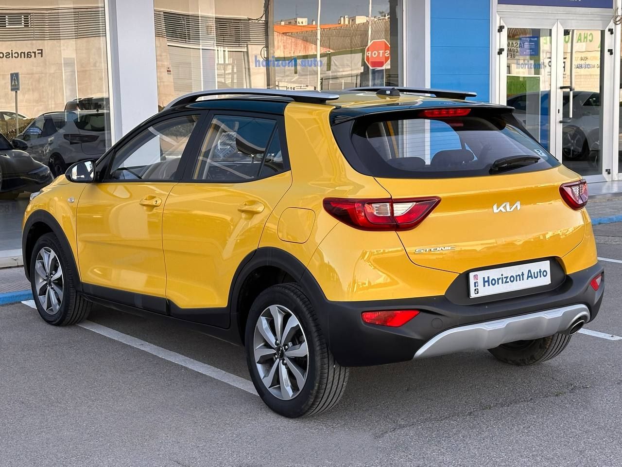 Foto Kia Stonic 12