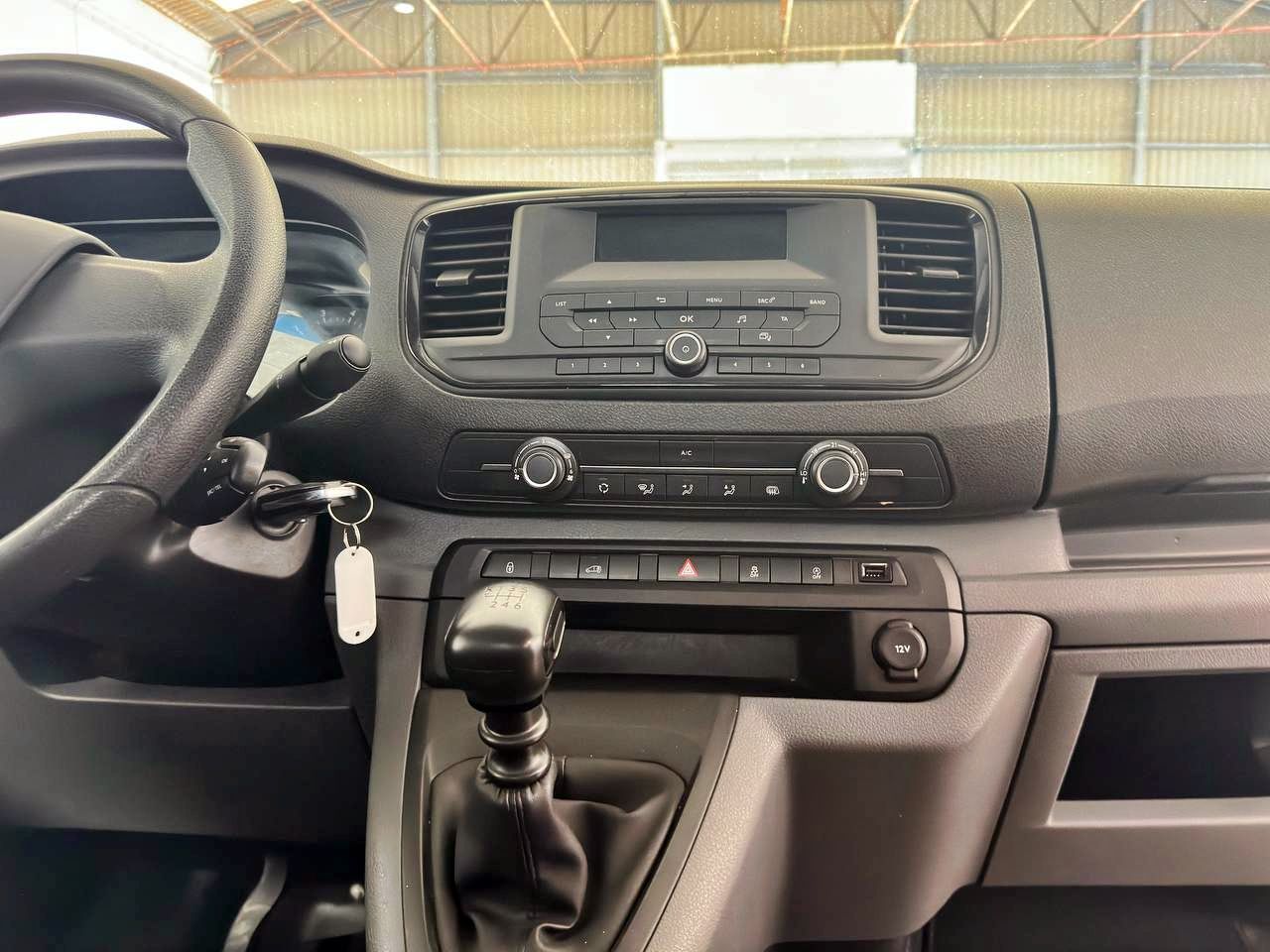 Foto Opel Vivaro 5