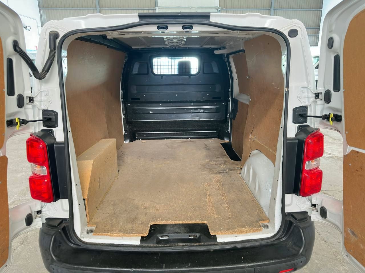 Foto Opel Vivaro 12