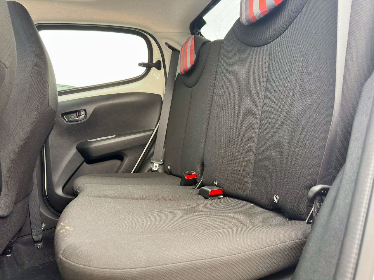 Foto Peugeot 108 9