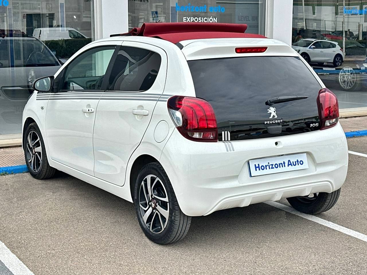 Foto Peugeot 108 10