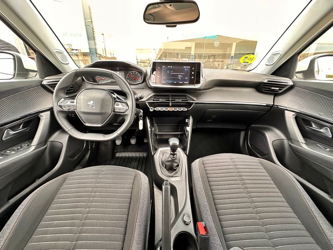 Foto Peugeot 2008 4