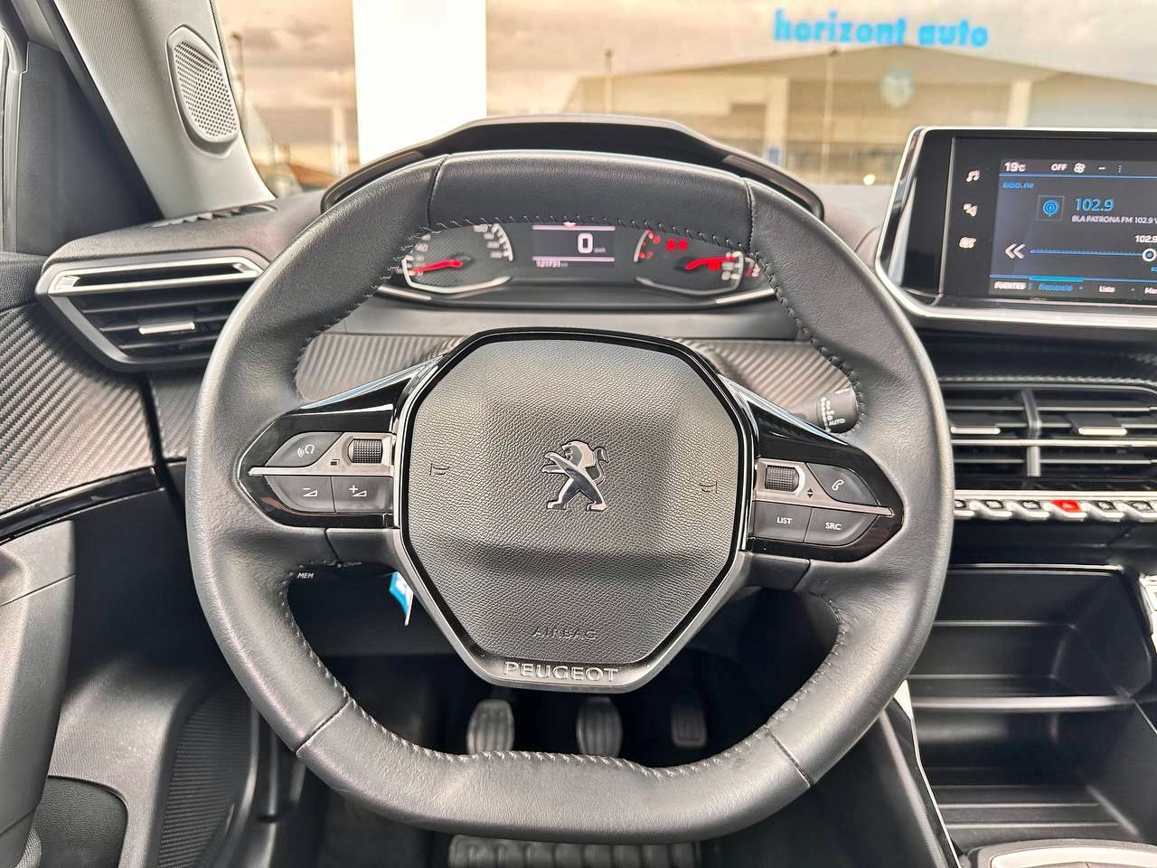 Foto Peugeot 2008 6