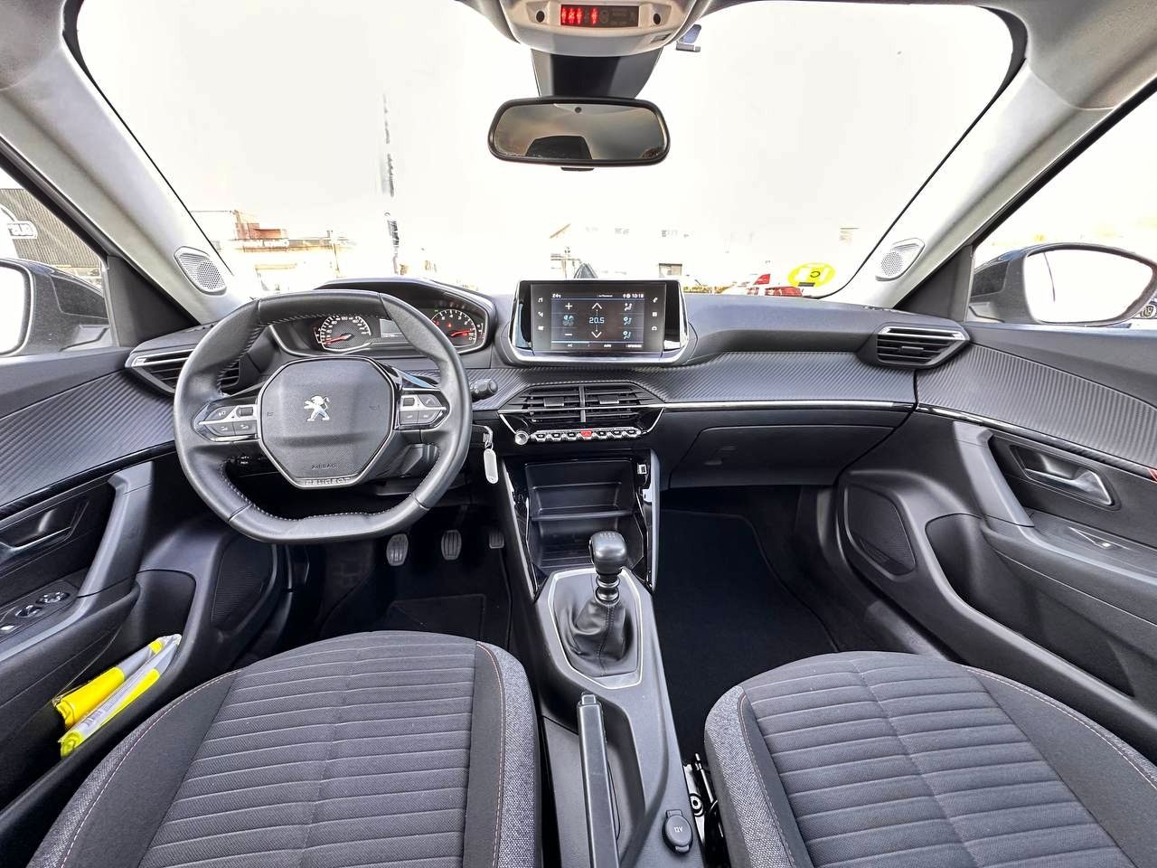 Foto Peugeot 2008 4