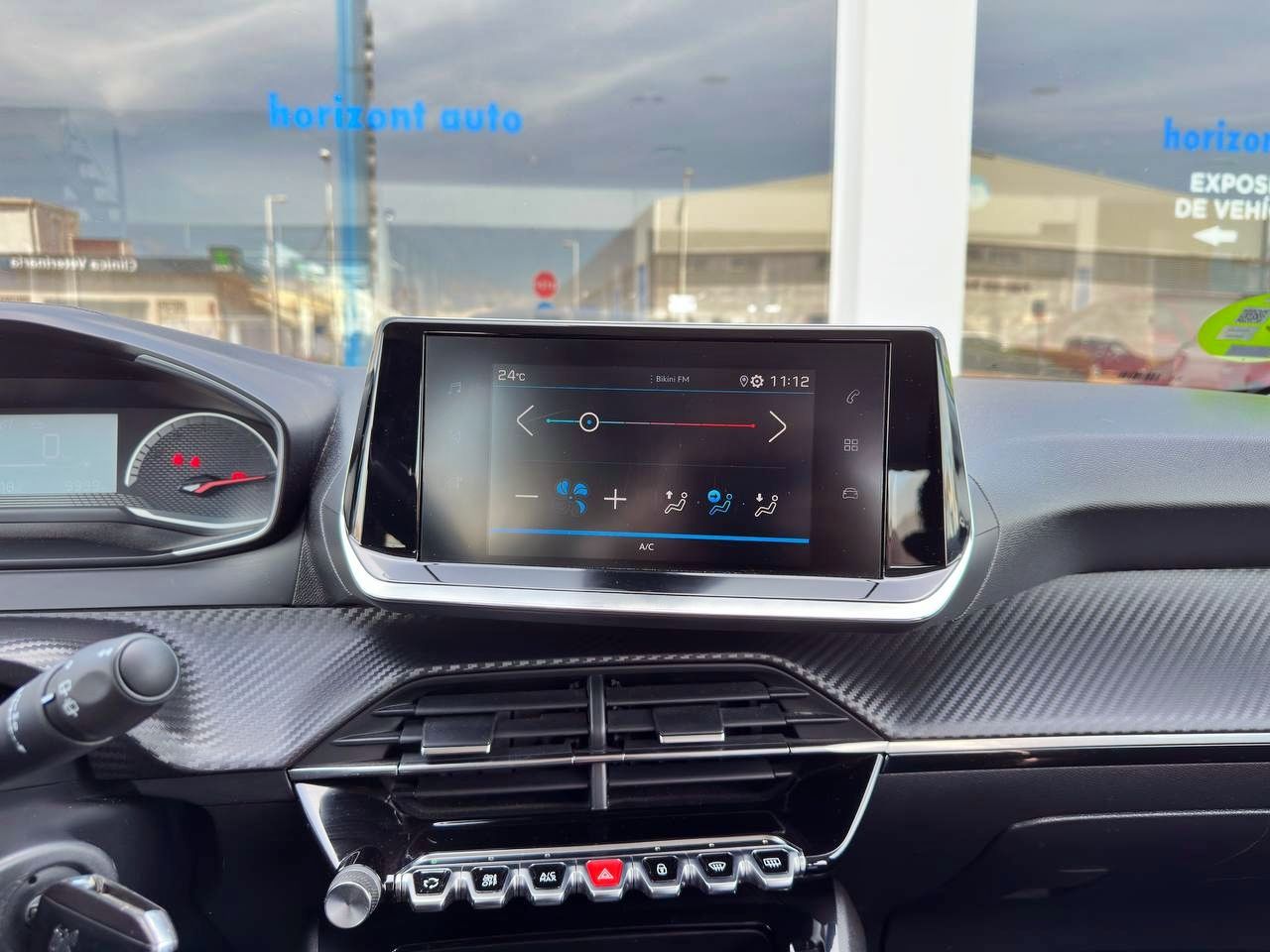 Foto Peugeot 208 7