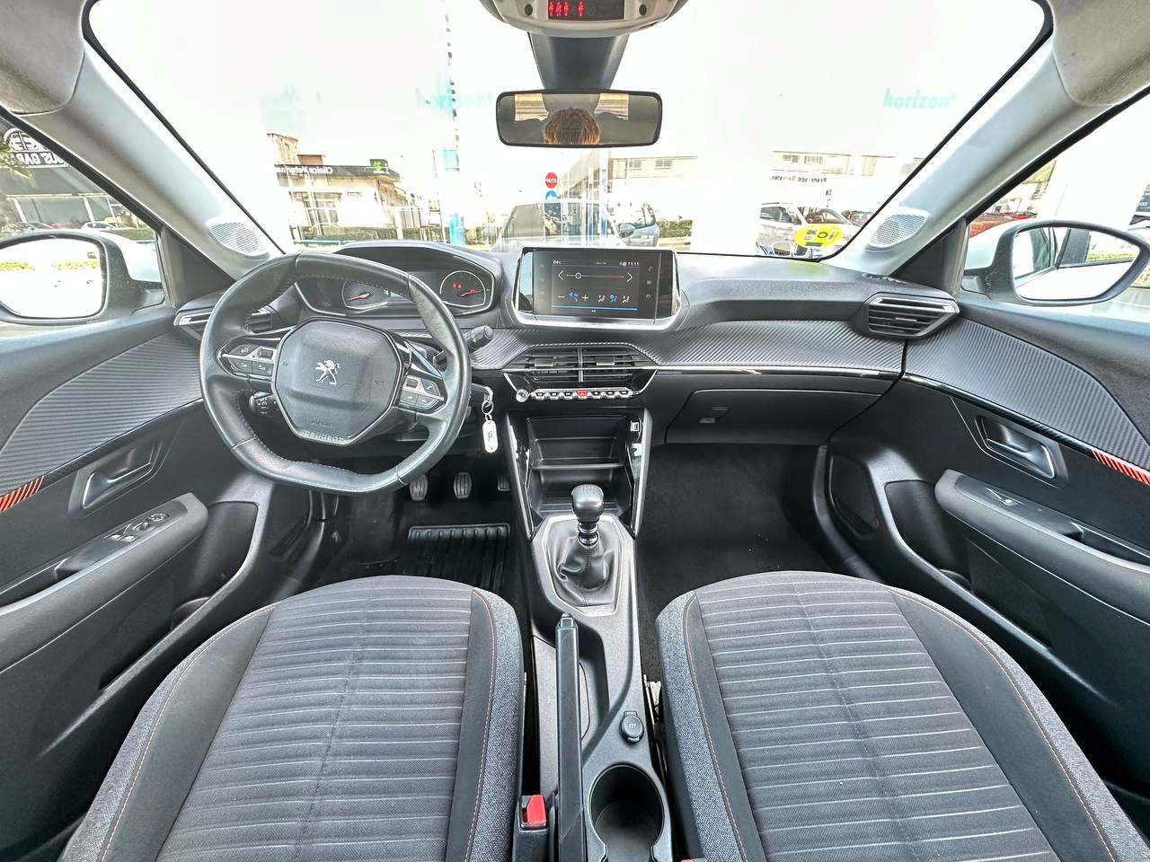 Foto Peugeot 208 4