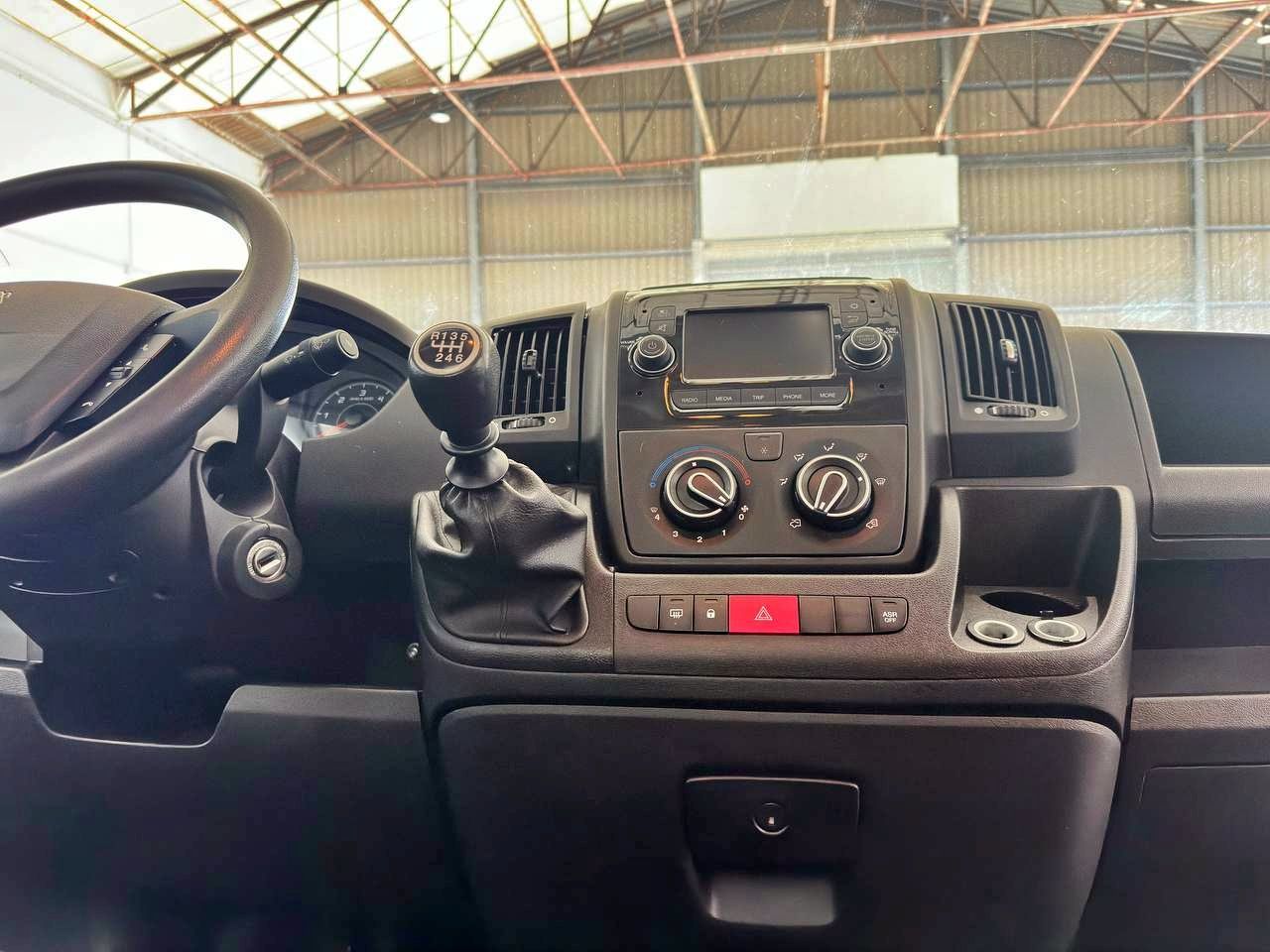 Foto Peugeot Boxer 4