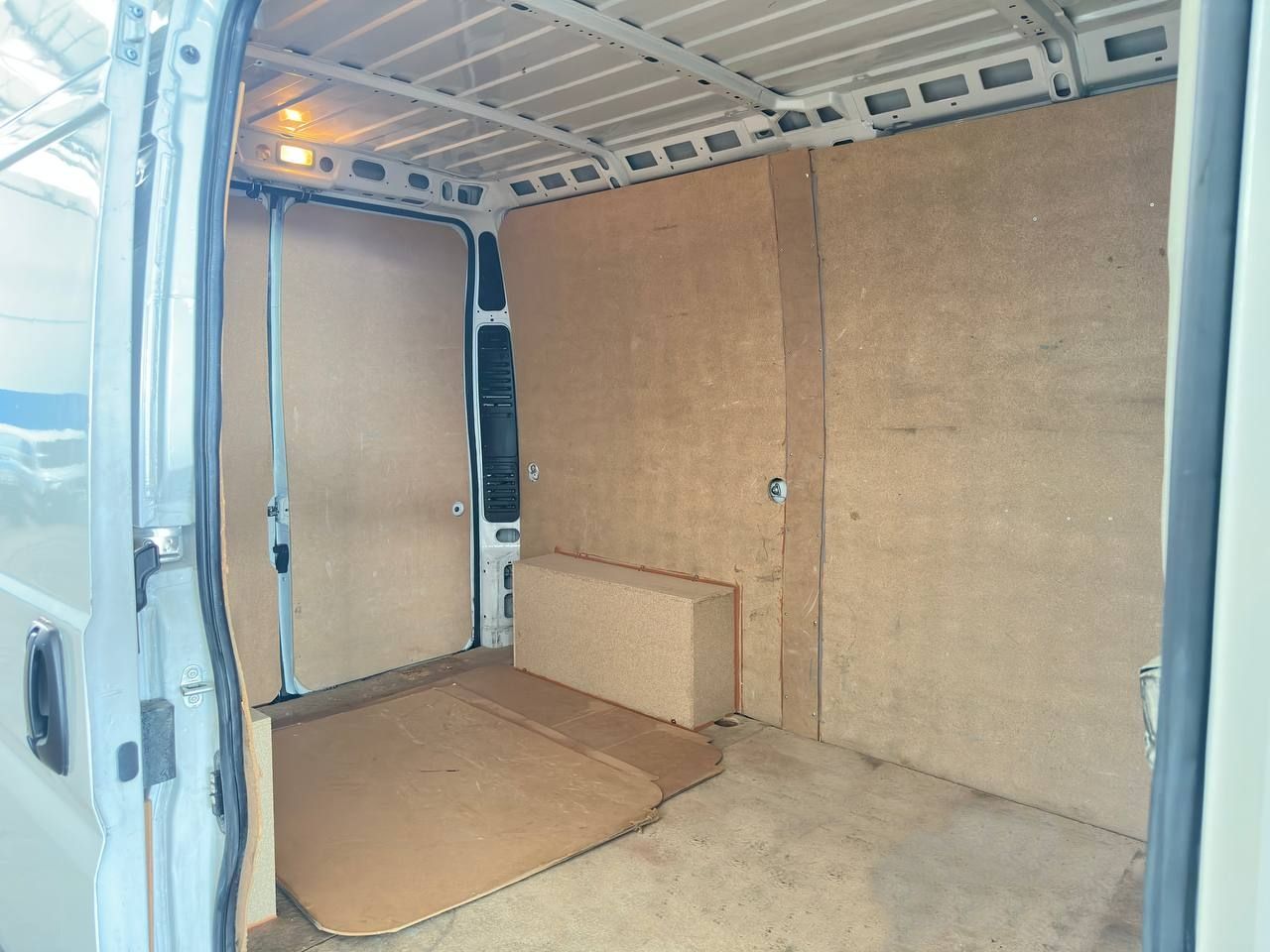 Foto Peugeot Boxer 9