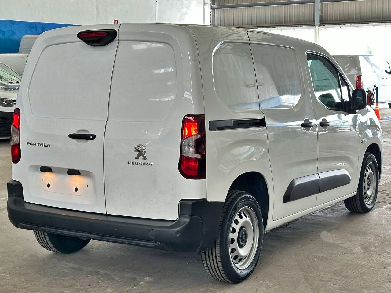 Foto Peugeot Partner 9