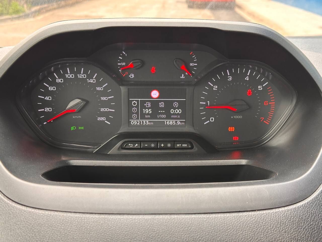 Foto Peugeot Rifter 7