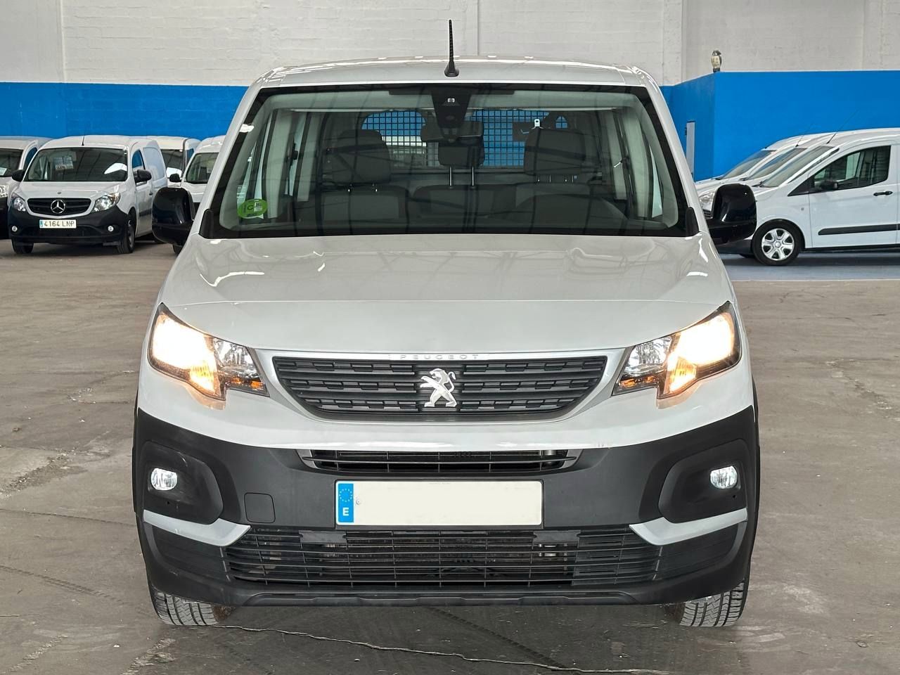 Foto Peugeot Rifter 2
