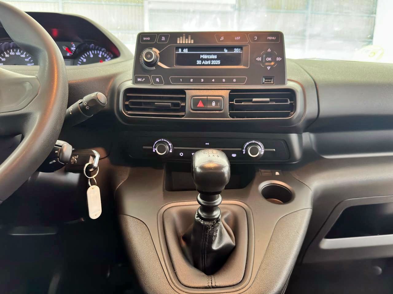 Foto Peugeot Rifter 5