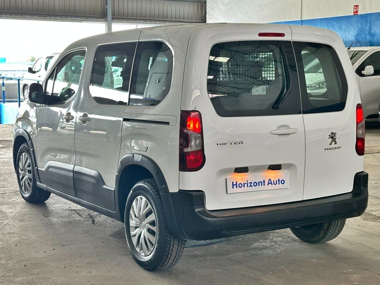 Foto Peugeot Rifter 10