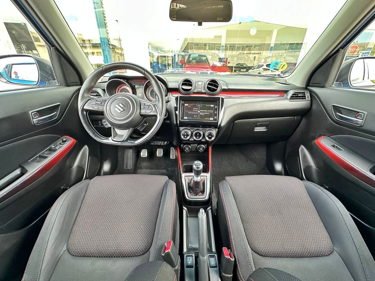 Foto Suzuki Swift 4