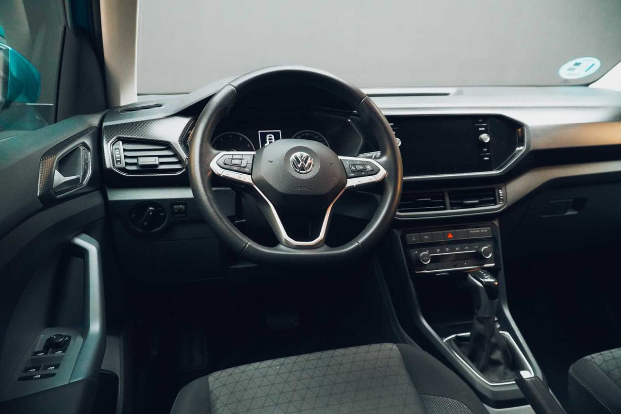 Foto Volkswagen T-Cross 13