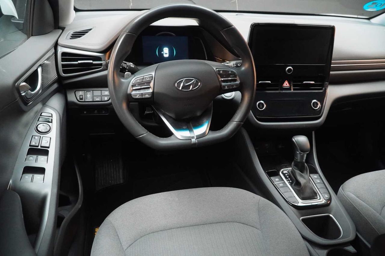 Foto Hyundai IONIQ 12