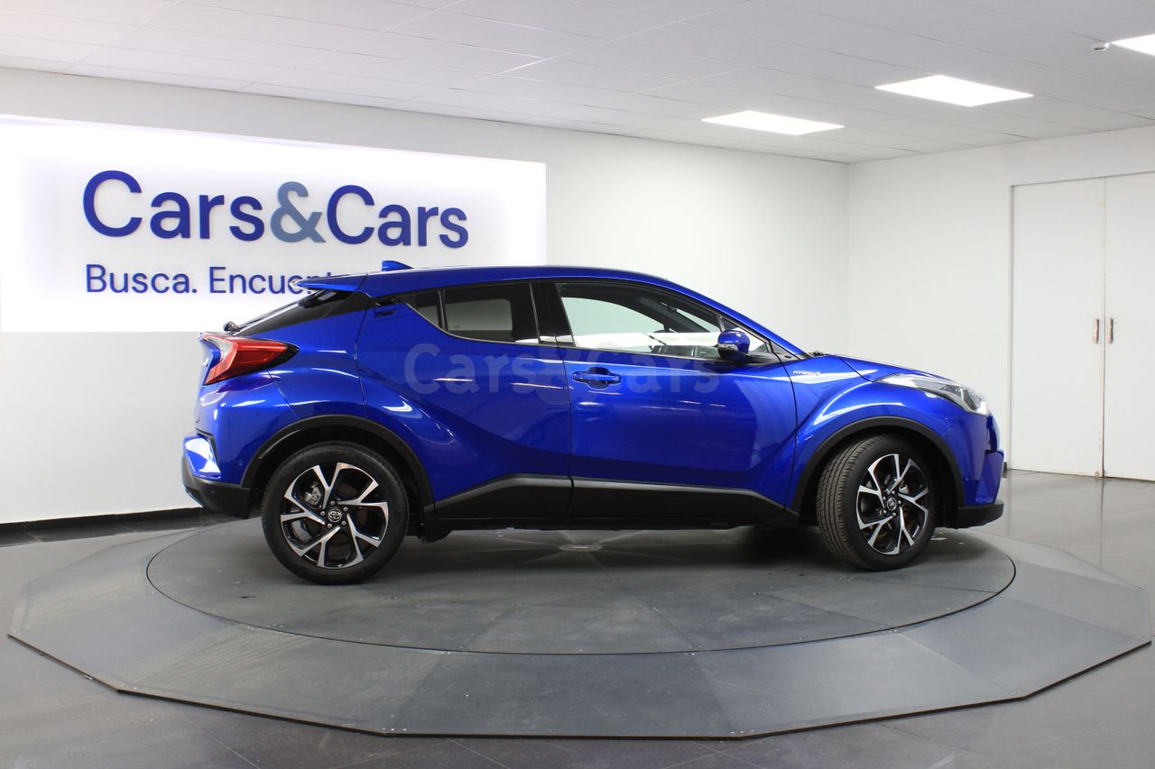 Foto Toyota C-HR 25