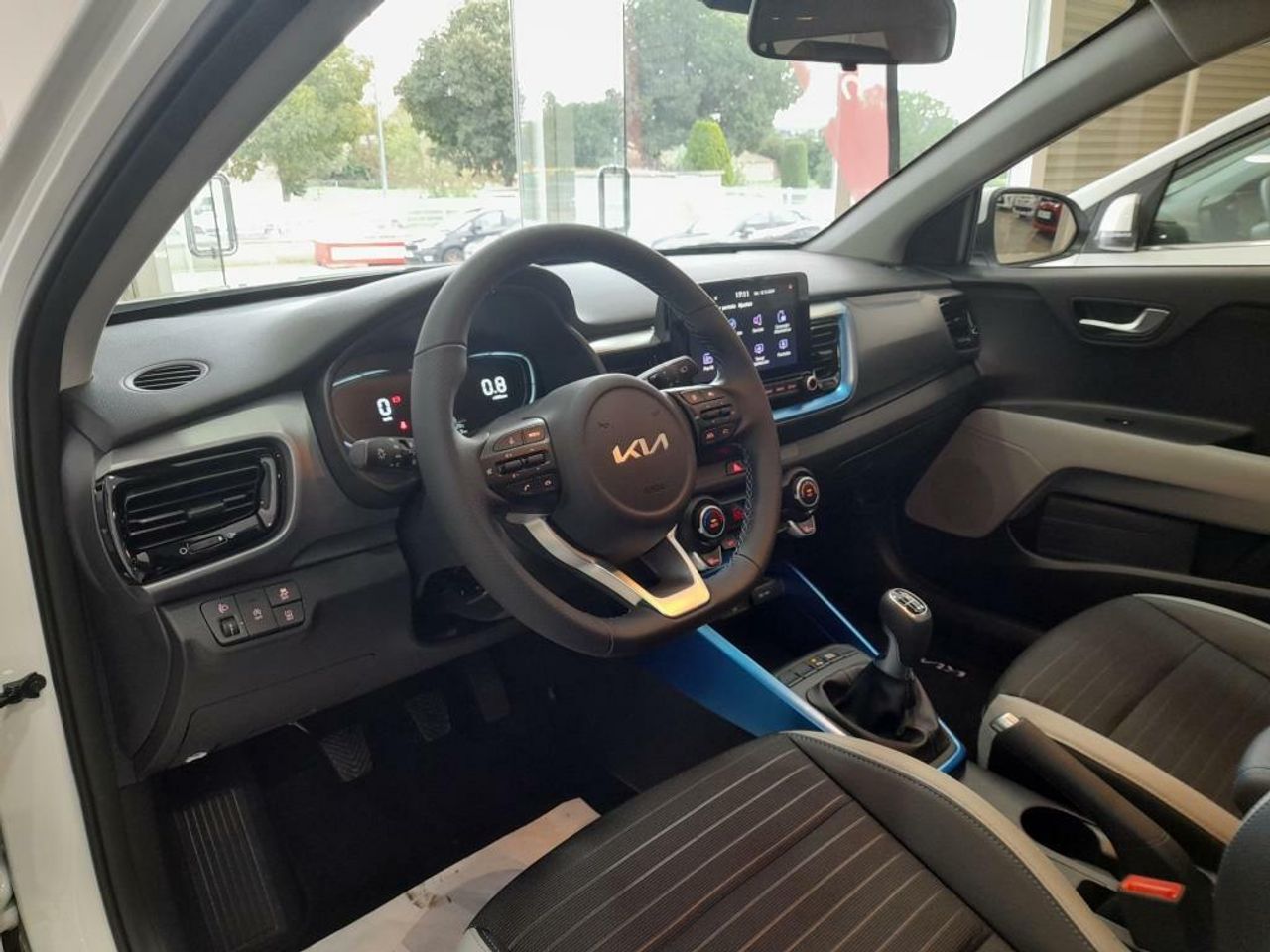 Foto Kia Stonic 24