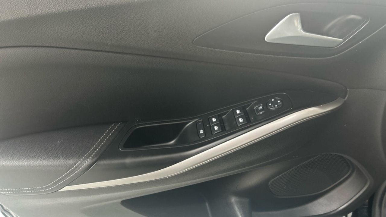 Foto Opel Grandland X 19