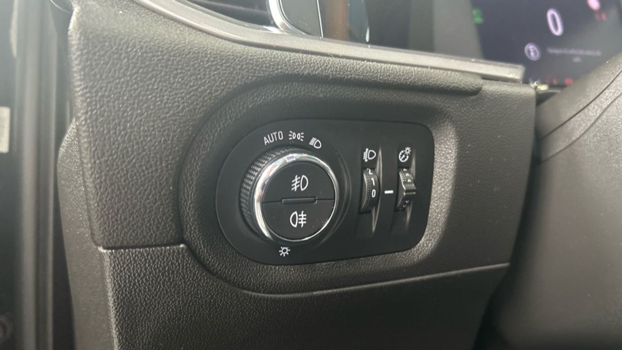 Foto Opel Grandland X 25