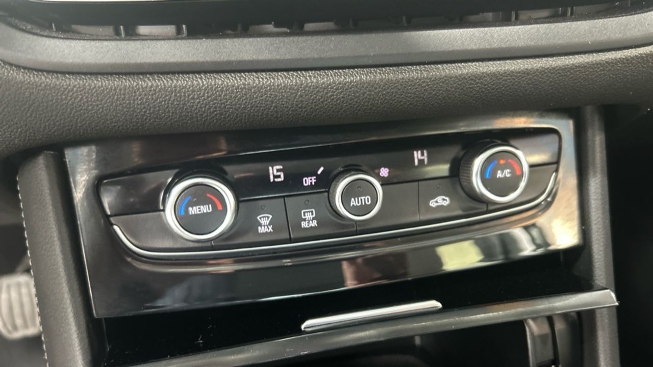 Foto Opel Grandland X 30