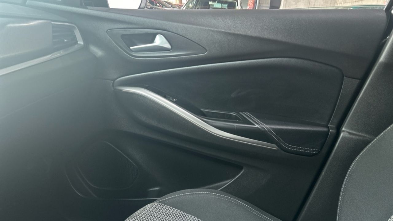 Foto Opel Grandland X 41
