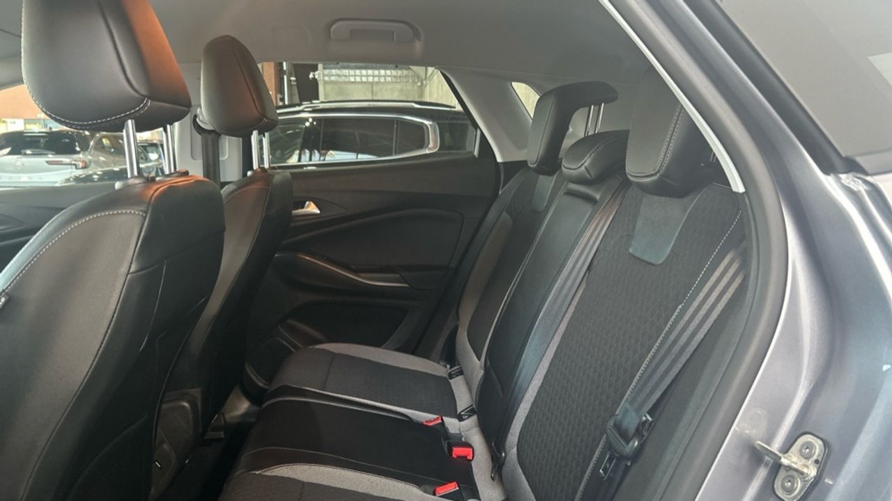 Foto Opel Grandland X 12