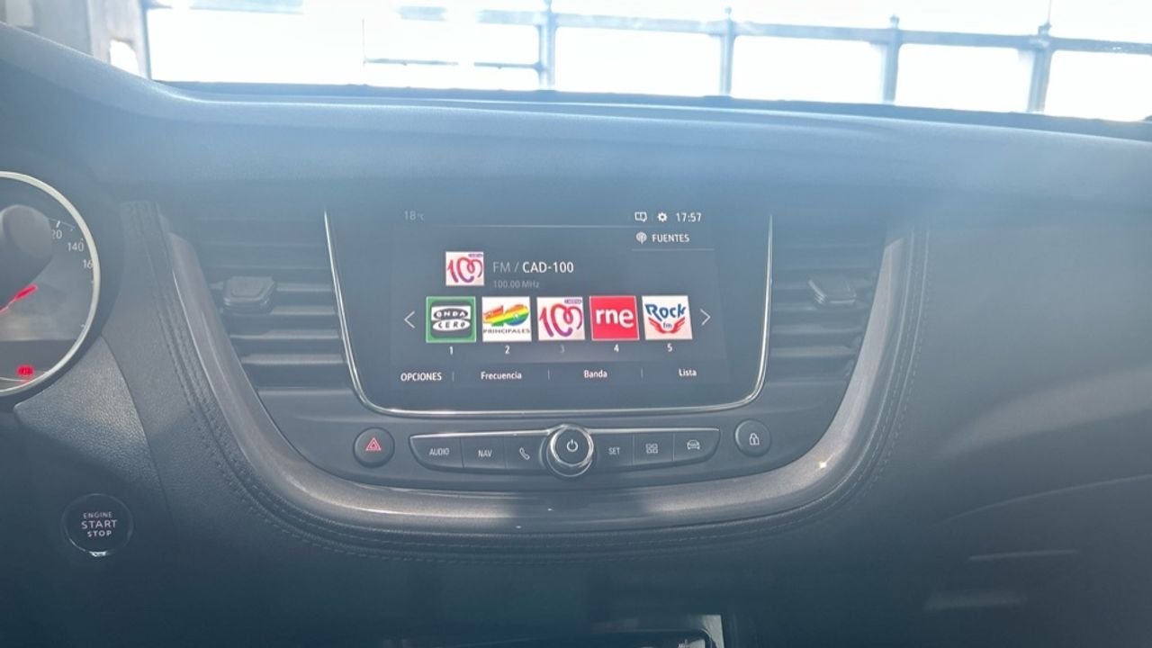 Foto Opel Grandland X 15