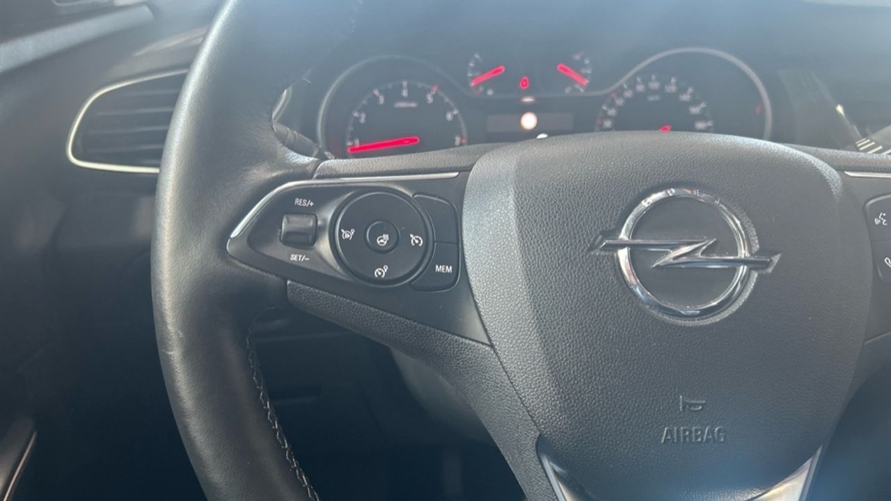 Foto Opel Grandland X 20