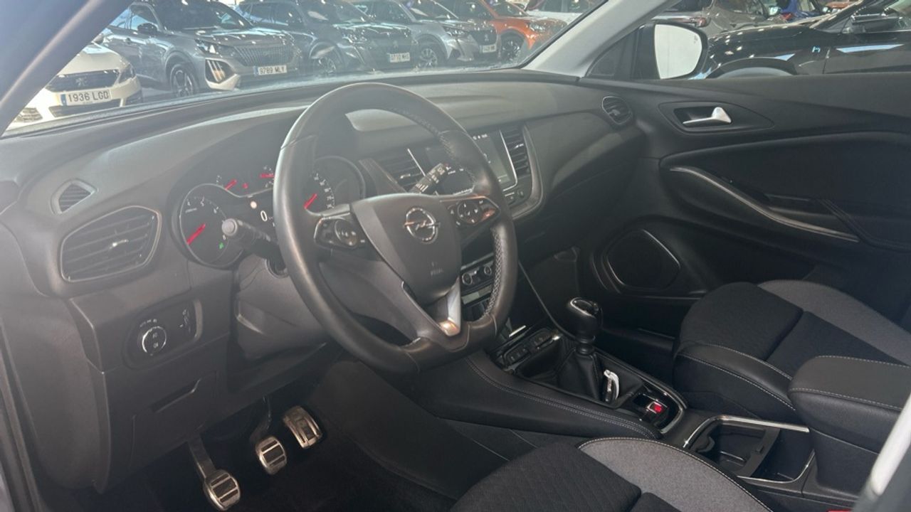 Foto Opel Grandland X 21